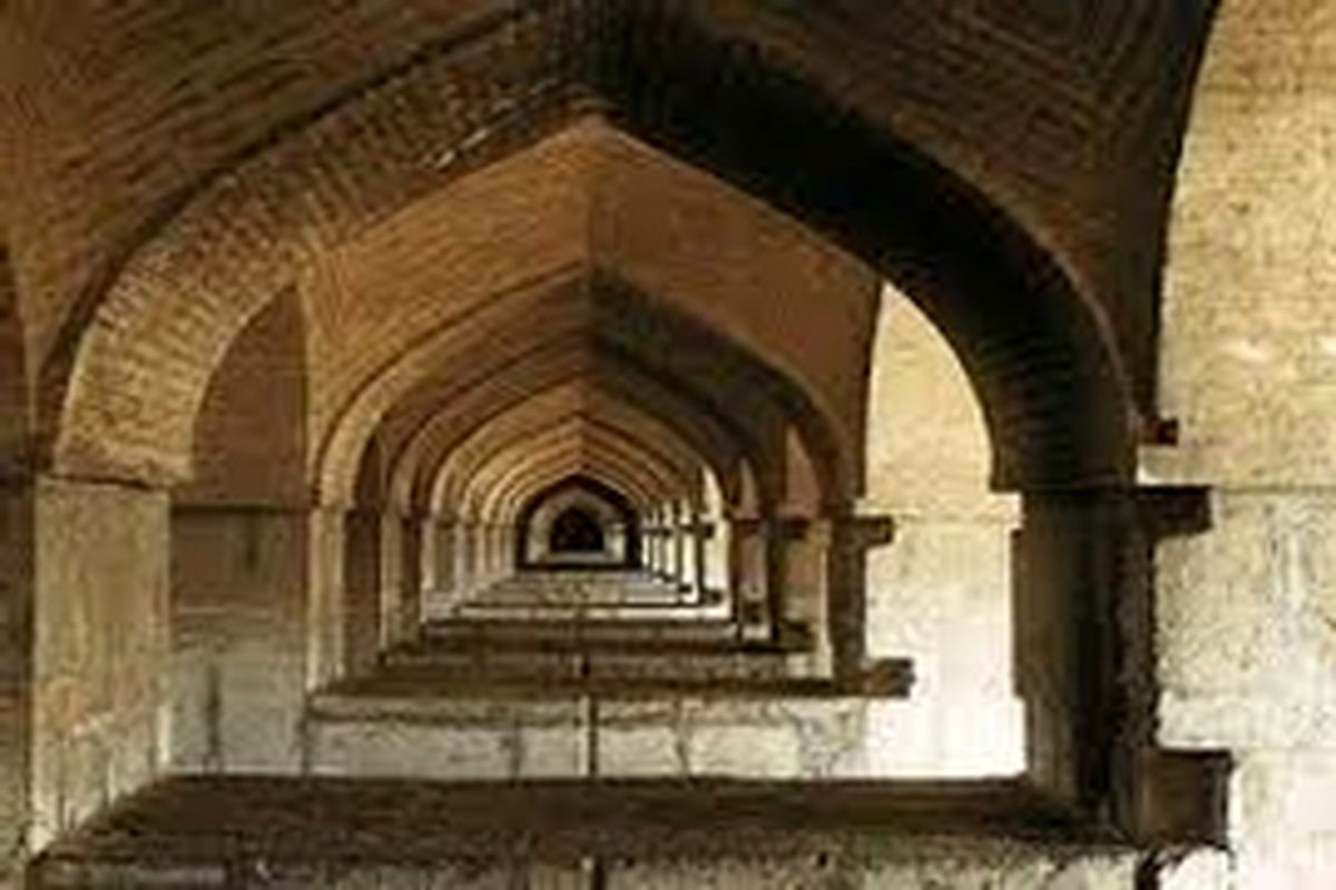 نشانه‌های فرهنگ و تمدن اسلامی در دوران مختلف معماری اصفهان مشهود است