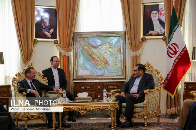 دیدار مشاور دیپلماتیک رئیس جمهور فرانسه با علی شمخانی