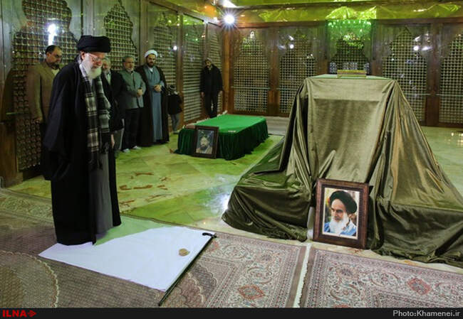 حضور رهبرانقلاب در حرم امام خمینی(ره)