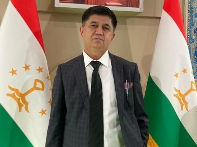 سیر آفاق و انفس کرده‌ام، اما هیچ‌جا نمایشگاه کتاب تهران نمی‌شود/ پیروزی ویژه برای ایران