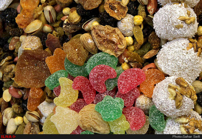 بازار میوه و آجیل در آستانه شب یلدا