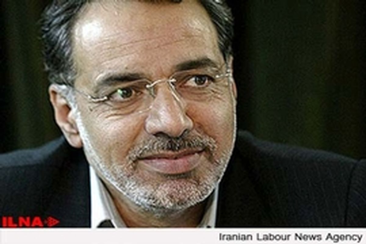 احمدی نژاد اموال بیت المال را پس دهد