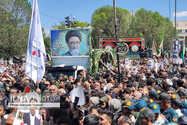 تشییع سومین امام جمعه شهید تبریز