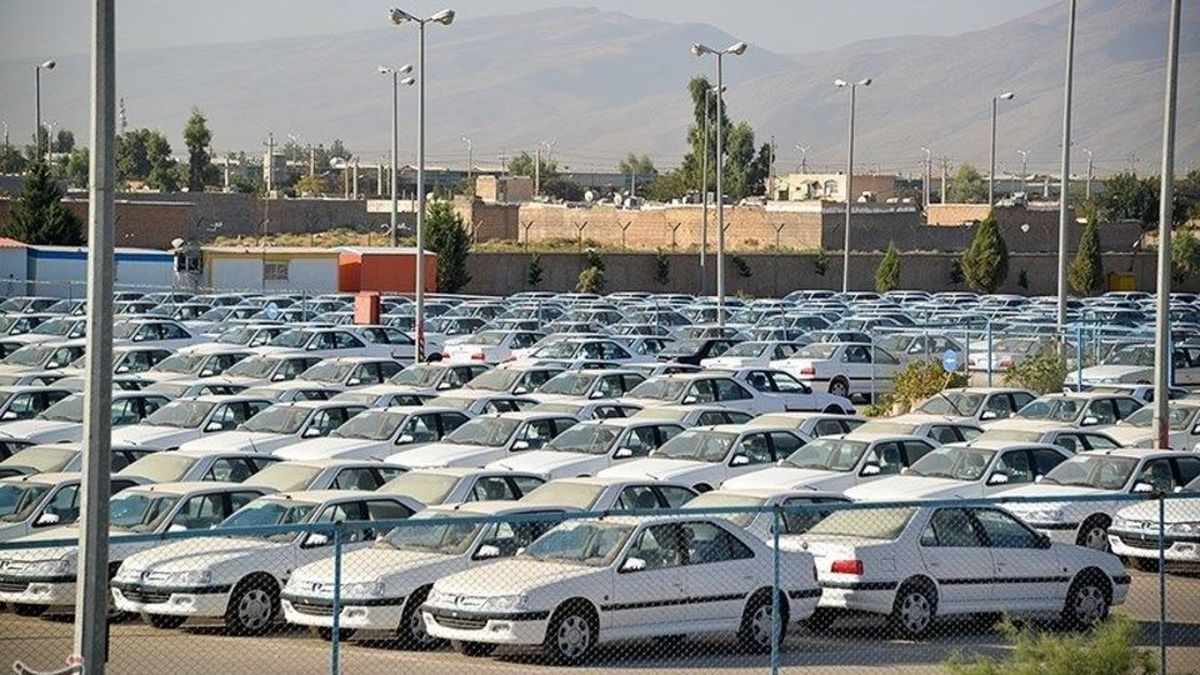 بازار خودرو شیراز در رکود کامل/ نیمی از نمایشگاه‌داران فعالیت خود را متوقف کرده‌اند