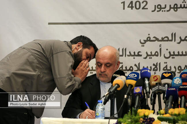 نشست خبری وزیر امور خارجه ایران در جمع رسانه‌های لبنانی ایرانی و بین