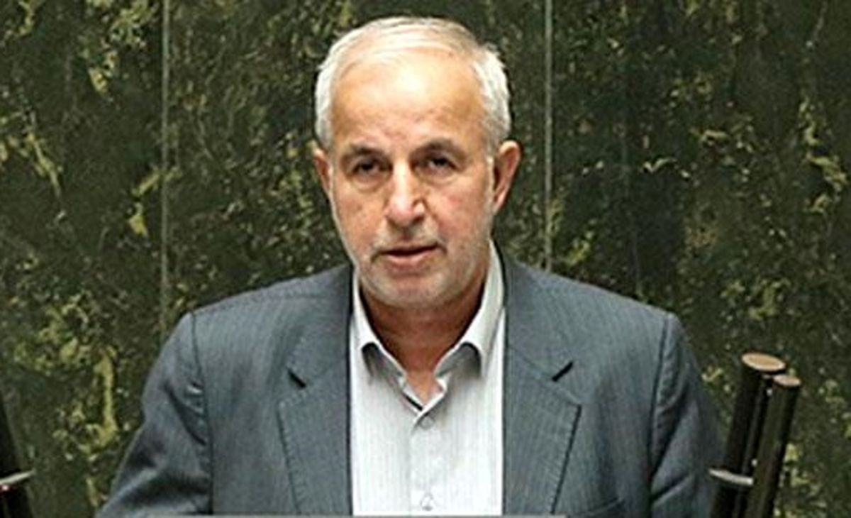 مجلس جلسه غیرعلنی برای شفاف سازی موضوع بنزین برگزار کند