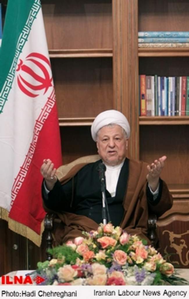 دیدار جمعی از هواداران جمعیت فدائیان اسلام با آیت الله هاشمی