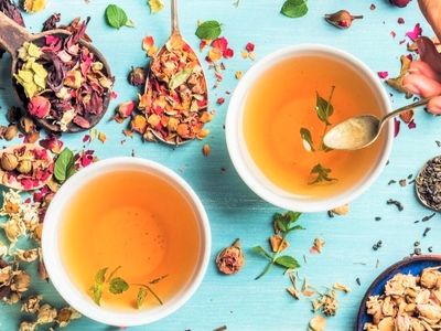 بهترین دمنوش‌ها برای گلو درد