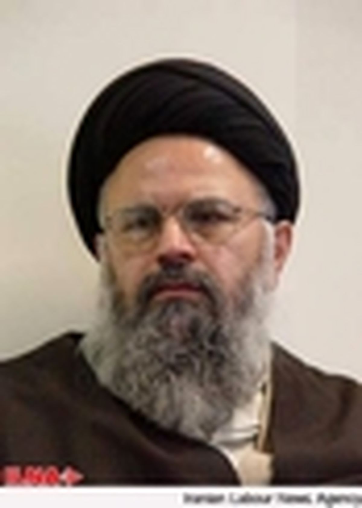 صادق طباطبایی مورد تایید همگان بود