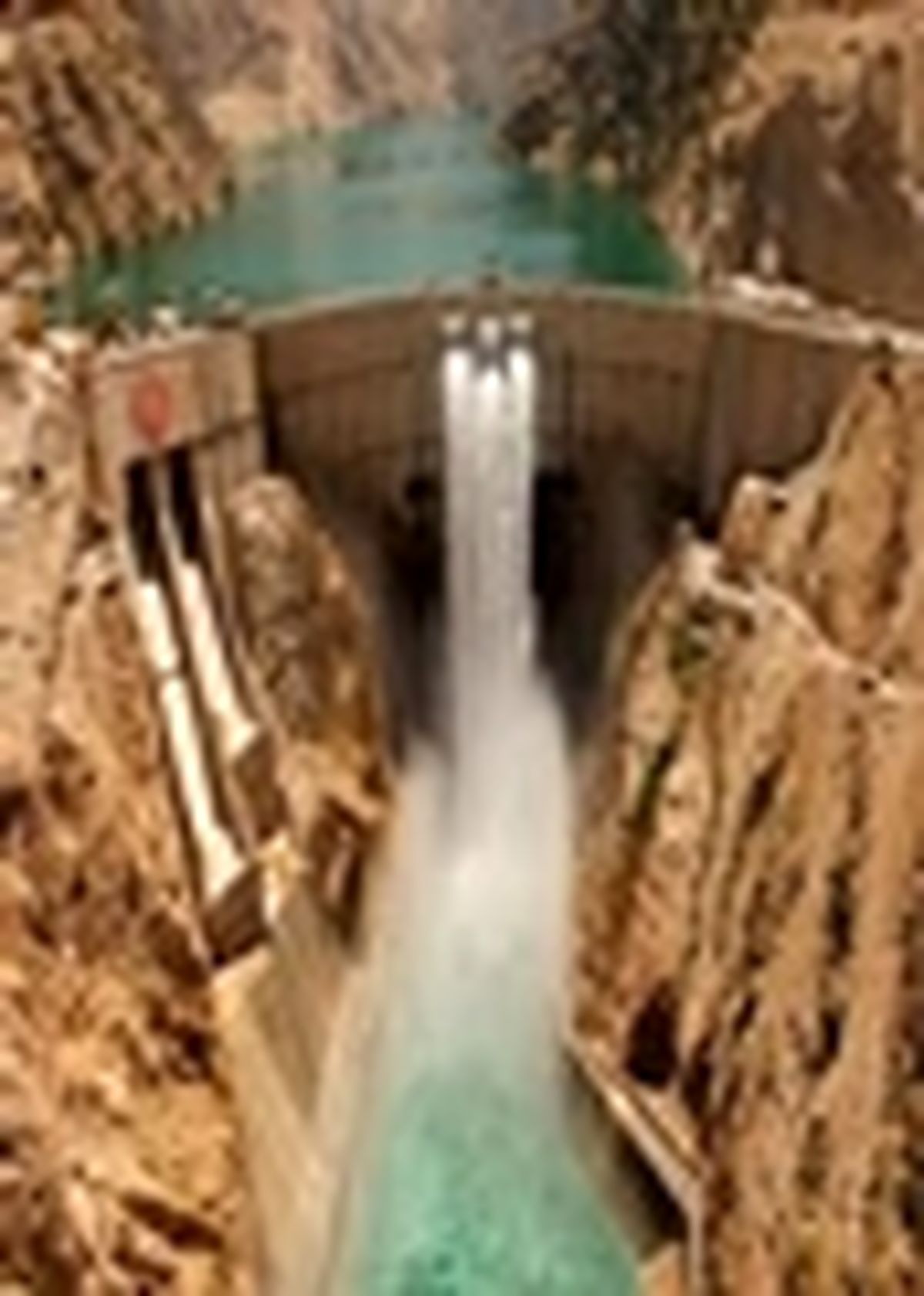 دارندگان آب در سال ۲۰۵۰ همانند ایران خواهند شد / برنامه‌ریزی‌های دقیق و بلندمدت اهداف مورد نظر را محقق می کند