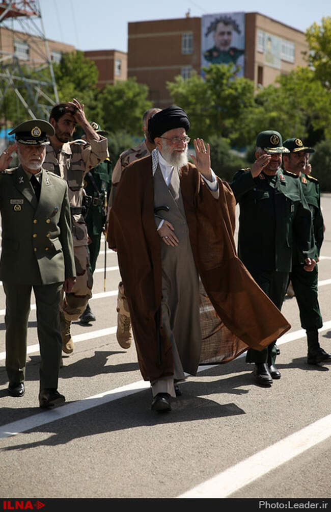 مراسم دانش‌آموختگی دانشجویان دانشگاه امام حسین(ع) با حضور فرمانده کل قوا