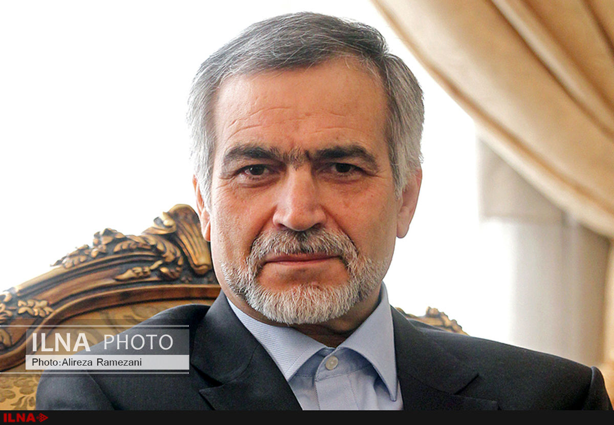 حسین فریدون از آیت‌الله موسوی اردبیلی عیادت کرد