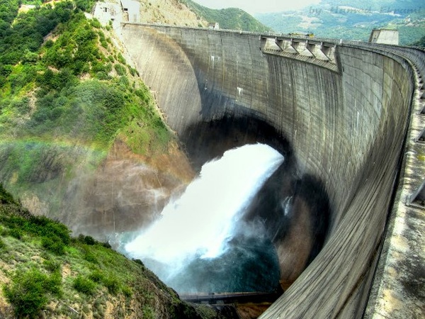 تراژدی سرشاخههای کارون در شمال تکرار نشود/ نگرانی مردم از تغییر اکوسیستم با سدسازیهای بیرویه/ جنگلهای