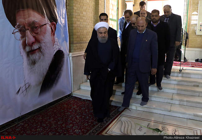 تجدید میثاق رئیس جمهور و اعضای هیئت دولت با آرمان های امام راحل