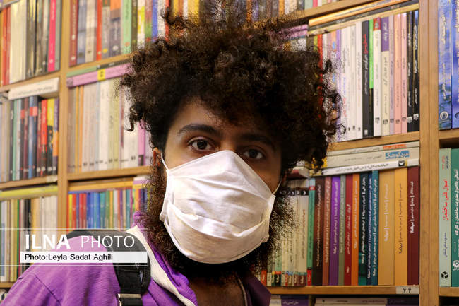 کرونا زوزه می‌کشد، کتاب‌ها خاک می‌خورند