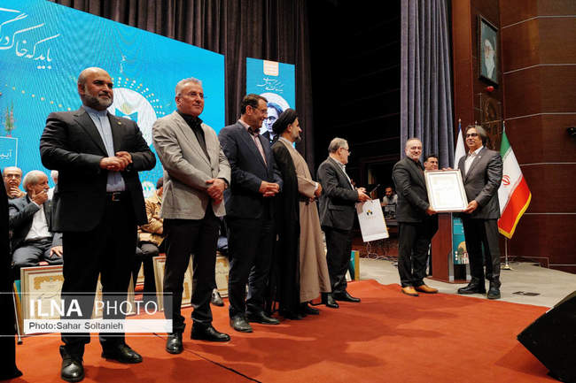 آئین نکوداشت نامداران فرهنگ و هنر قزوین