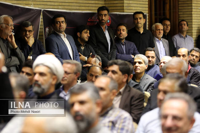 مراسم ختم مادر اسحاق جهانگیری