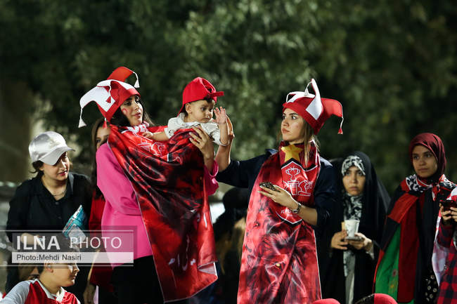 گزارش تصویری دیدار پرسپولیس و گل گهر سیرجان