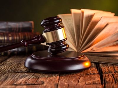 از کجا وکیل خوب پیدا کنیم + خصوصیات وکیل خوب