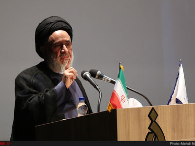 نقد قانون اساسی حق صاحب‌نظران است/ شورای نگهبان نمی‌تواند به دکترین حقوقدانان ایرانی توجه نکند/جامعه حقوقی مستقل نباشد، حقوق شهروندی نهادینه نمی‌شود