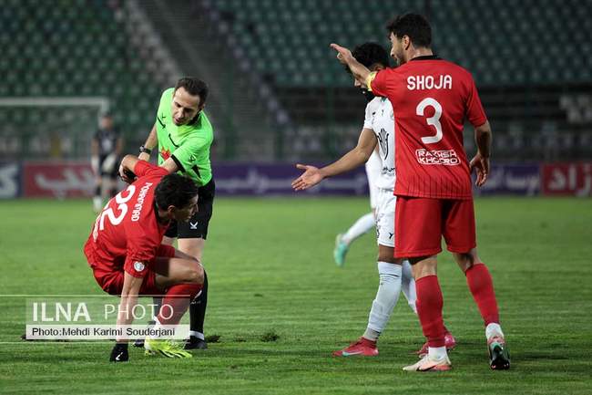 توقف تیم فوتبال تراکتور تبریز  برابر ذوب آهن اصفهان