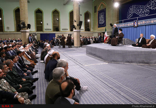 دیدار مسئولان نظام و سفرای کشورهای اسلامی با رهبر انقلاب