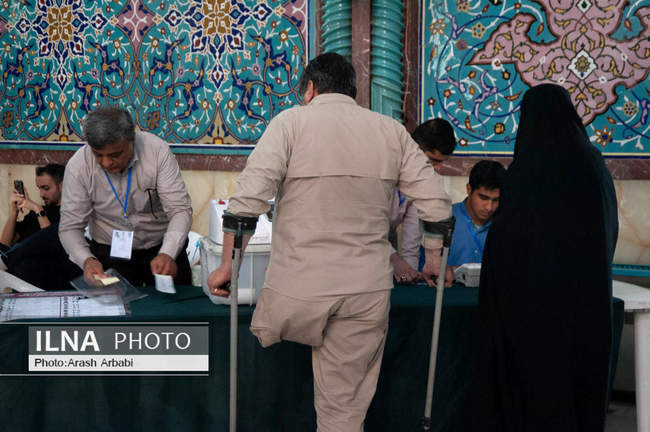 دوره دوم انتخابات دوازدهمین مجلس شورای اسلامی در حسینیه ارشاد