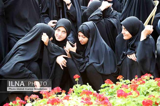 اجتماع دختران دهه هشتادی در اصفهان