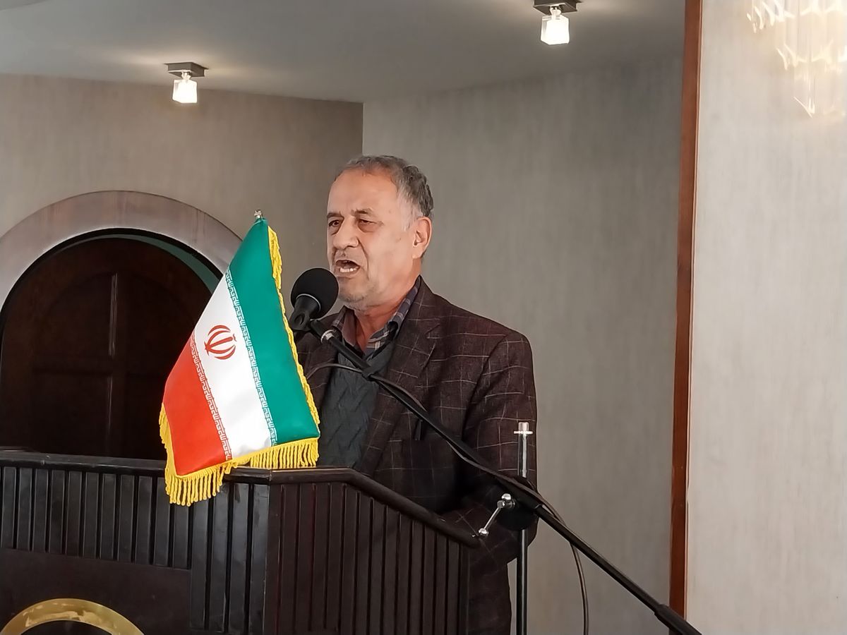 جامعه کارگری و بازنشستگی پرچم دار انقلاب است/افزایش حقوق سال آینده طوری باشد که هزینه زندگی بازنشستگان تامین شود