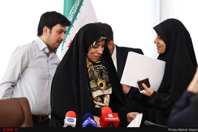 نشست خبری الهام امین زاده دستیار سابق رئیس جمهور در امور حقوق شهروند
