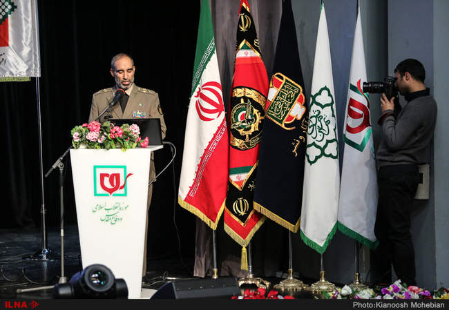 نشست صمیمی فرماندهان ارتش با مردم و اصحاب رسانه