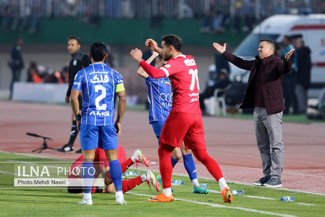 دیدار تیمهای استقلال تهران و پرسپولیس تهران