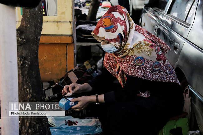 زنان دستفروش و مشارکت در اقتصاد خانواده