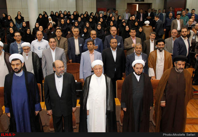 بازدید آیت الله هاشمی رفسنجانی از چند طرح در دانشگاه آزاد اسلامی واح