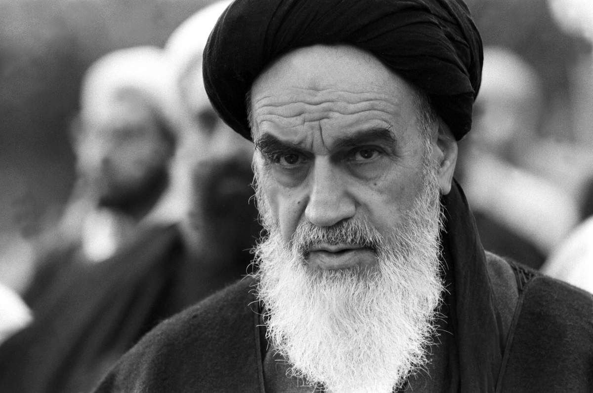 امام خمینی (ره)؛ سمبل راهبریِ دقیق نظریه و عمل در حوزه حکمروایی اسلامی است