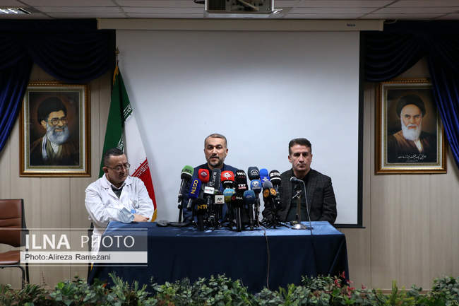 عیادت وزیر امور خارجه از مصدومان حادثه تهاجم به سفارت آذربایجان