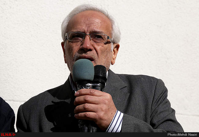 مراسم تشییع پیکر هادی مشکات