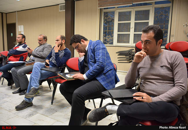 آشنایی خبرنگاران قزوین با راههای کاهش خسارت ناشی از زلزله 