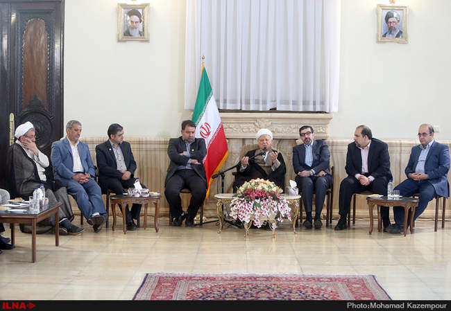 دیدار اعضای شورای مرکزی حزب ندای ایرانیان با آیت الله هاشمی رفسنجانی