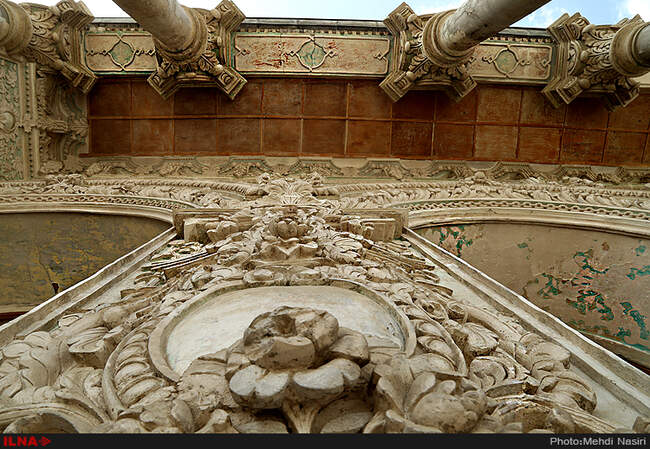 در داخل عمارت مسعودیه چه می گذرد؟