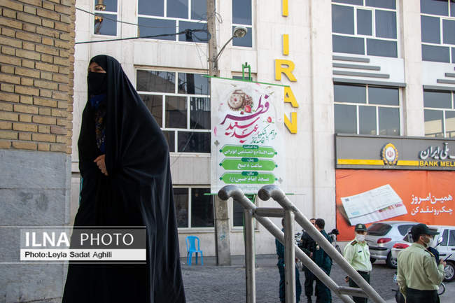 اقامه نماز عید فطر در مسجد امام حسین (ع)