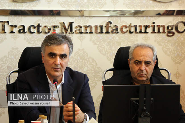 بازدید رییس کل بانک‌مرکزی از مجموعه تراکتورسازی ایران