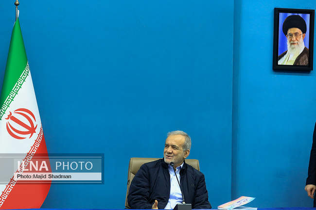 افتتاح و بهره برداری از طرح های وزارت صمت و وزارت راه و شهرساز 