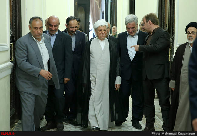دیدار رئیس، معاونین و جمعی از مدیران سازمان تأمین اجتماعی با آیت الل