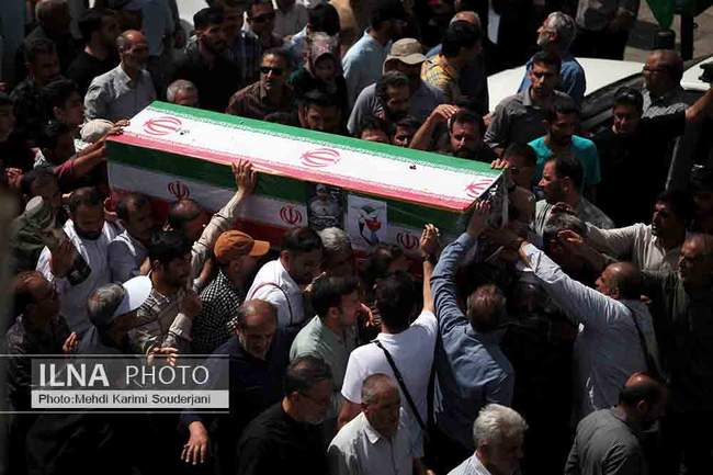راهپیمایی خشم و نصر و تشییع شهدا در اصفهان