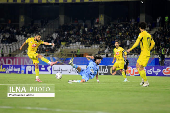 دیدار تیم های فجرسپاسی شیراز وچادرملو اردکان