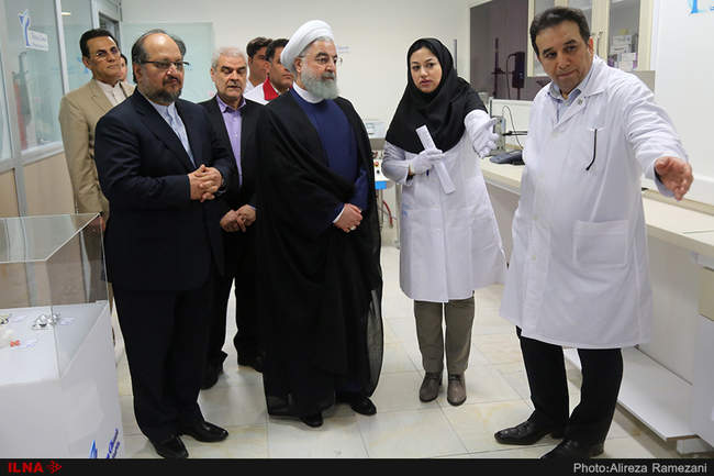 گزارش تصویری بازدید رئیس‌جمهور از شرکت داروسازی تهران شیمی