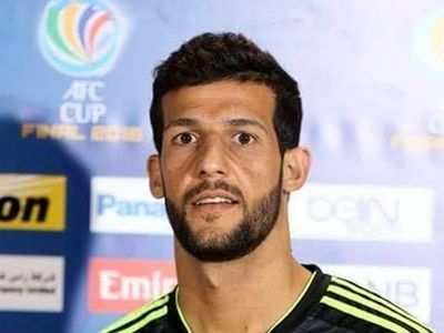 الاهلی  عربستان  به دنبال جذب مدافع تیم ملی عراق