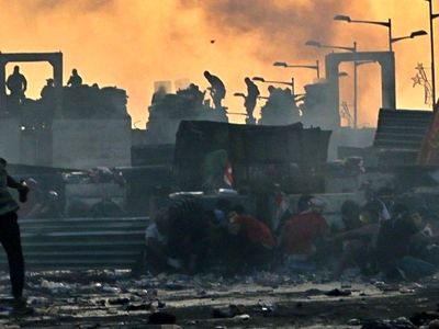 دولت عراق عاملان خشونت در اعتراض‌ها را محاکمه و اینترنت را فعال کند