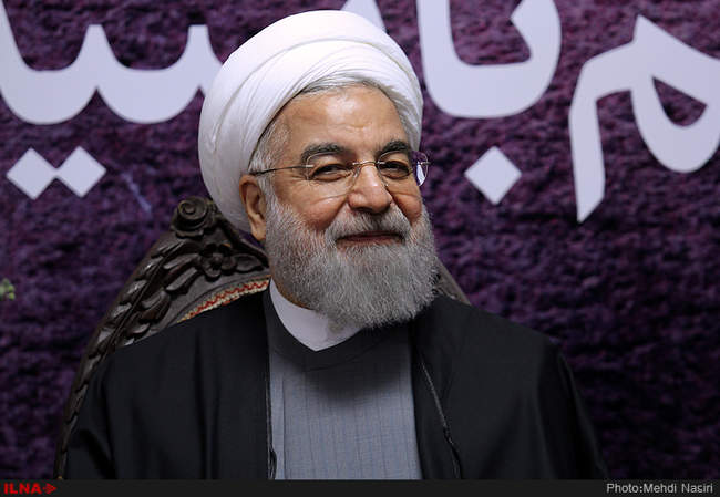 دیدار رئیس جمهور از خانه سالمندان و معلولین مجتمع قدس